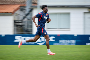Fotos del entrenamiento de Osasuna con la presencia de Rockson Yeboah este viernes 21 de agosto