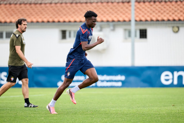Fotos del entrenamiento de Osasuna con la presencia de Rockson Yeboah este viernes 21 de agosto