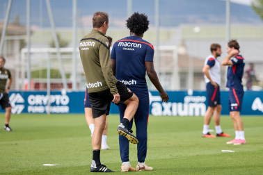 Fotos del entrenamiento de Osasuna con la presencia de Rockson Yeboah este viernes 21 de agosto