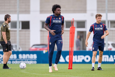 Fotos del entrenamiento de Osasuna con la presencia de Rockson Yeboah este viernes 21 de agosto