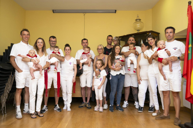 Fotos del cohete de fiestas de Barásoain