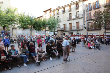 Fotos de la actuación de José Gálvez en Viana