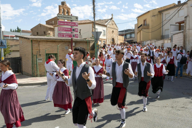 Fotos de la procesión en honor a San Bartolomé en fiestas de Ribaforada 2026