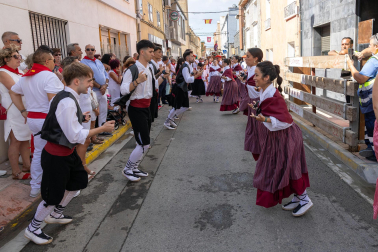 Fotos de la procesión en honor a San Bartolomé en fiestas de Ribaforada 2026