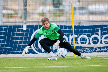 Fotos del entrenamiento de Osasuna este martes en Tajonar