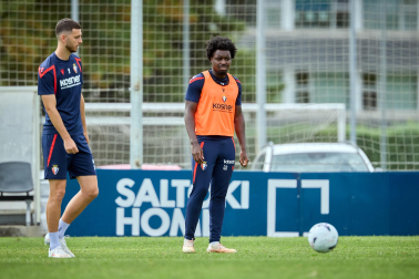 Fotos del entrenamiento de Osasuna este martes en Tajonar