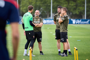Fotos del entrenamiento de Osasuna este martes en Tajonar