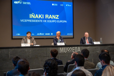 Fotos del acto de bienvenida a los participantes en los Cursos Europeos de Verano 2026