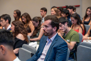 Fotos del acto de bienvenida a los participantes en los Cursos Europeos de Verano 2026