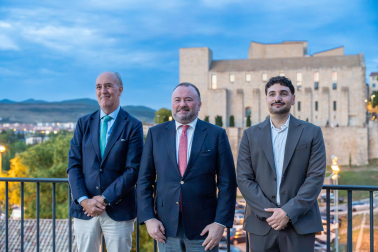 Fotos del acto de bienvenida a los participantes en los Cursos Europeos de Verano 2026