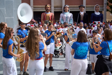 Fotos del cohete de fiestas de Zizur Mayor