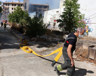 Foto del incendio en la antigua ikastola de Jaso