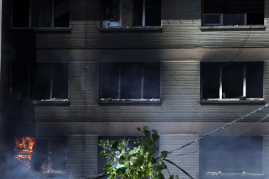 Foto del incendio en la antigua ikastola de Jaso