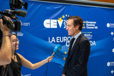 Fotos del primer día de los Cursos Europeos de Verano 2026