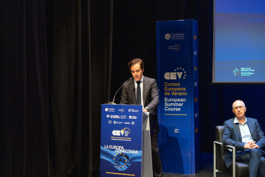 Fotos del primer día de los Cursos Europeos de Verano 2026
