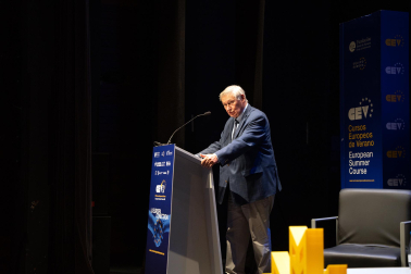 Fotos del primer día de los Cursos Europeos de Verano 2026