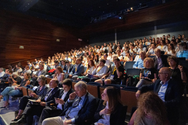 Fotos del primer día de los Cursos Europeos de Verano 2026