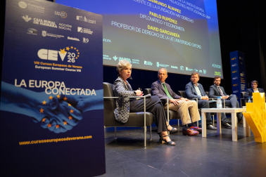 Fotos del primer día de los Cursos Europeos de Verano 2026