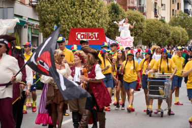 Foto del desfile de carrozas durante las fiestas de Noáin 2026