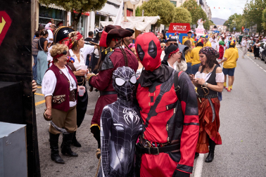 Foto del desfile de carrozas durante las fiestas de Noáin 2026