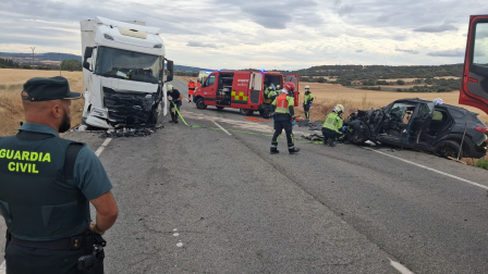 Foto del accidente mortal en la N-121 en Unzué
