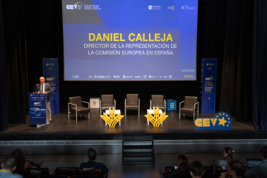 Fotos de la segunda jornada de los Cursos Europeos de Verano 2026