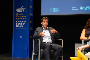 Fotos de la segunda jornada de los Cursos Europeos de Verano 2026