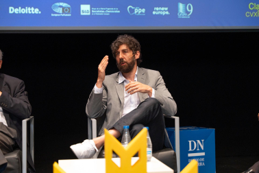 Fotos de la segunda jornada de los Cursos Europeos de Verano 2026