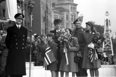 Imágenes de la vida del rey Harald V de Noruega