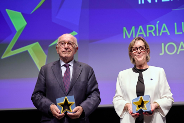 Fotos de la entrega del IV Premio Internacional Navarra Puerta de Europa en la jornada de clausura de los VIII Cursos Europeos de Verano