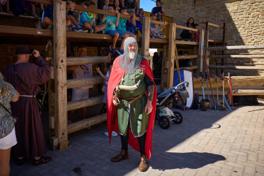 Fotos del inicio de las fiestas medievales en Artajona