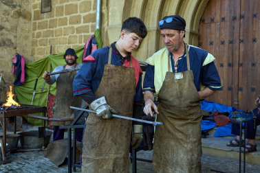 Fotos del inicio de las fiestas medievales en Artajona