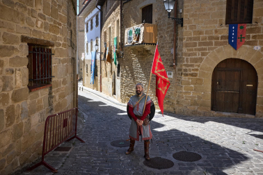 Fotos del inicio de las fiestas medievales en Artajona
