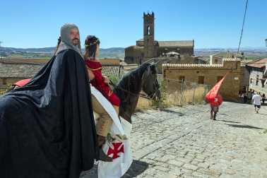 Fotos del inicio de las fiestas medievales en Artajona