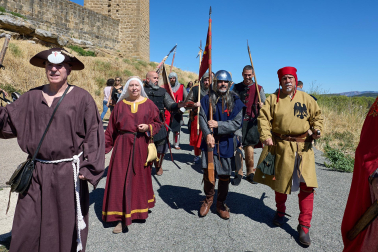 Fotos del inicio de las fiestas medievales en Artajona