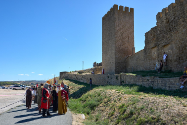 Fotos del inicio de las fiestas medievales en Artajona