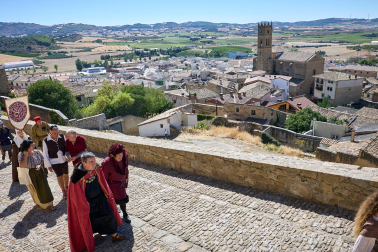 Fotos del inicio de las fiestas medievales en Artajona