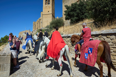 Fotos del inicio de las fiestas medievales en Artajona