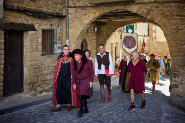 Fotos del inicio de las fiestas medievales en Artajona