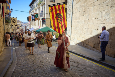 Fotos del inicio de las fiestas medievales en Artajona
