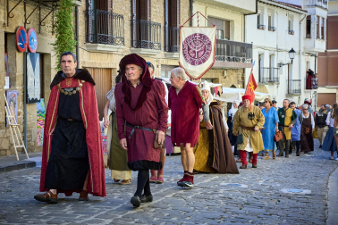 Fotos del inicio de las fiestas medievales en Artajona