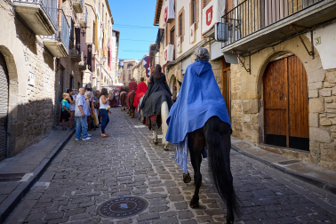 Fotos del inicio de las fiestas medievales en Artajona