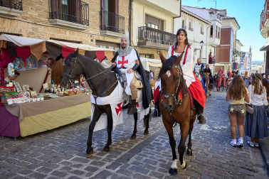 Fotos del inicio de las fiestas medievales en Artajona