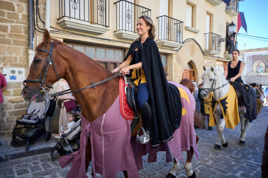 Fotos del inicio de las fiestas medievales en Artajona