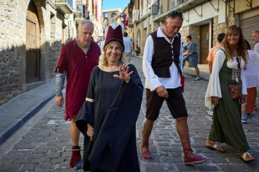 Fotos del inicio de las fiestas medievales en Artajona