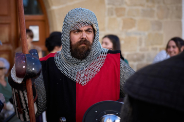 Fotos del inicio de las fiestas medievales en Artajona