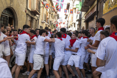Fotos del cohete de fiestas de Lumbier 2026
