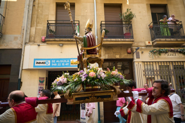 Foto de la procesión por las calles de Pamplona con motivo del 250 aniversario del retablo de la Virgen del Camino