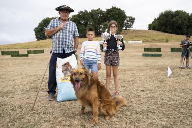 Fotos del certamen de perros pastor en Uharte Arakil