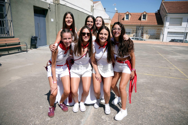 Fotos del Día de la Mujer de fiestas de Milagro 2026